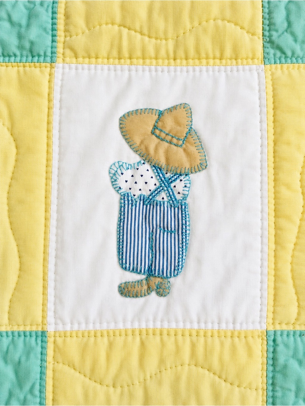 Vintage Handmade Sunbonnet Sue Quilt Blanket 55x39 Cottagecore - Picture 5 of 14